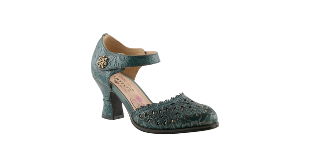ACCESSORIES | Retro Betty