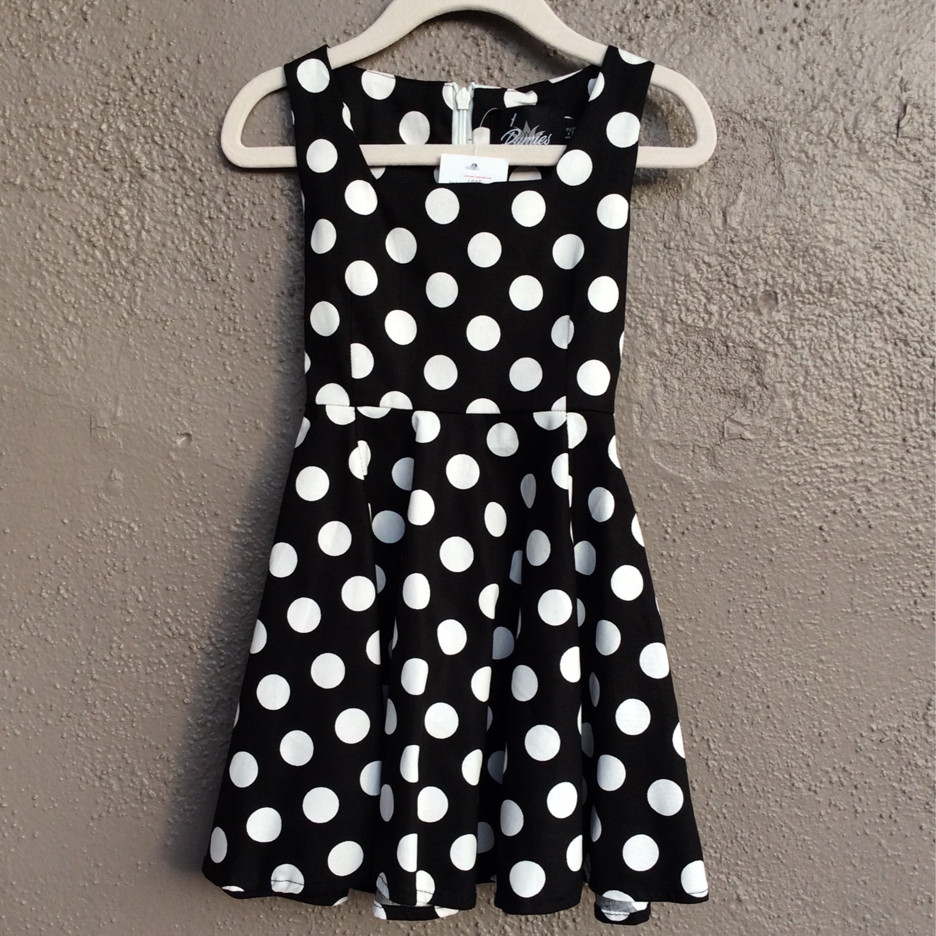 Black And White Vintage Dresses Vector Set Stock Illustration - Download  Image Now - Dress, Polka Dot, Retro Style - iStock